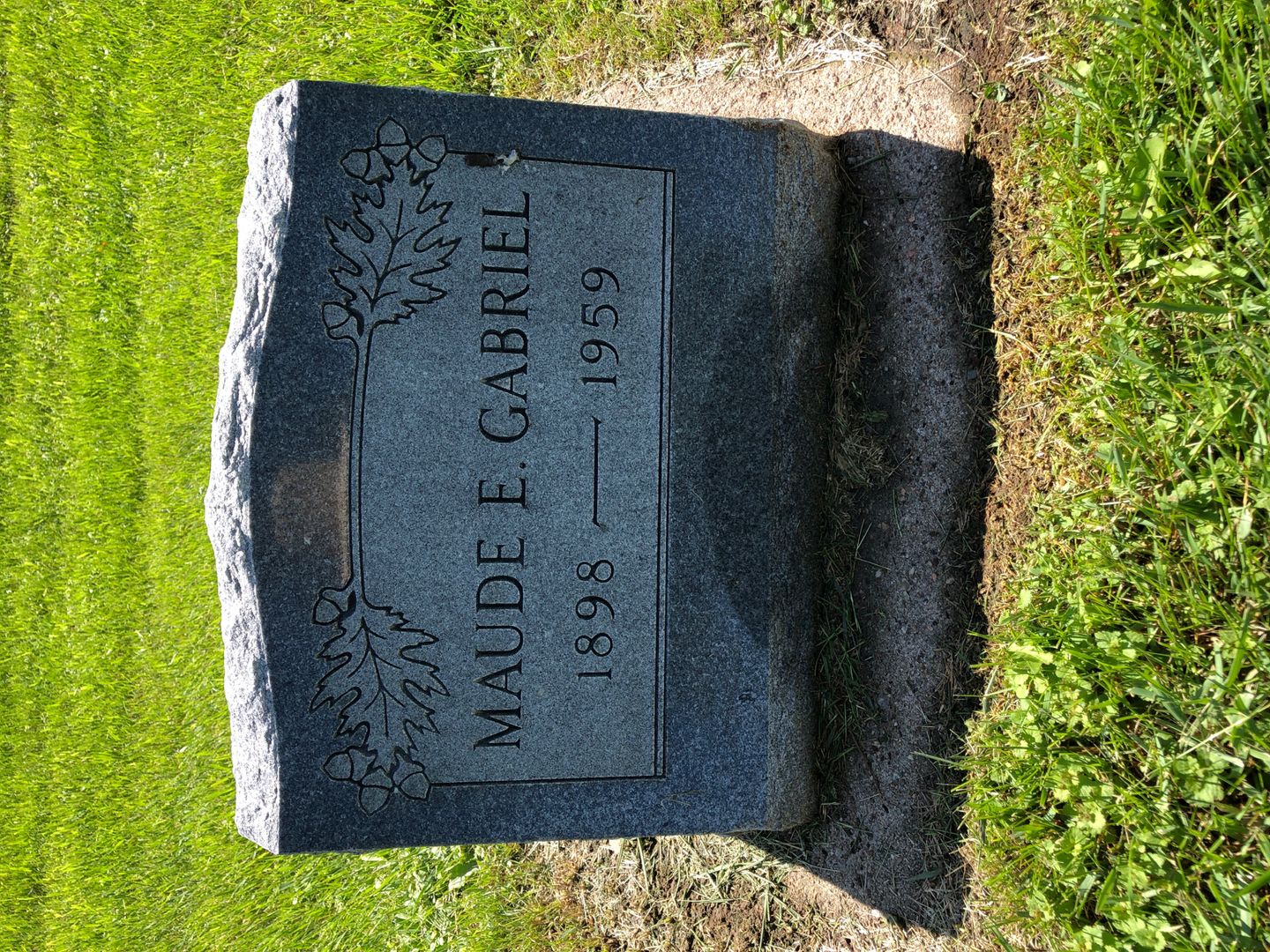 Maude E. Gabriel's grave. Photo 1