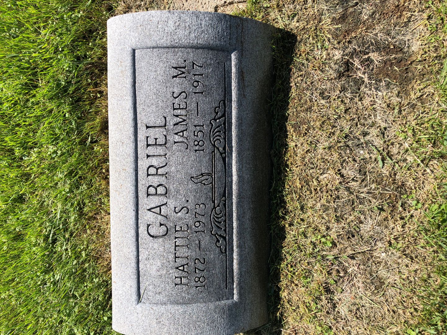 Hattie S. Gabriel's grave. Photo 1