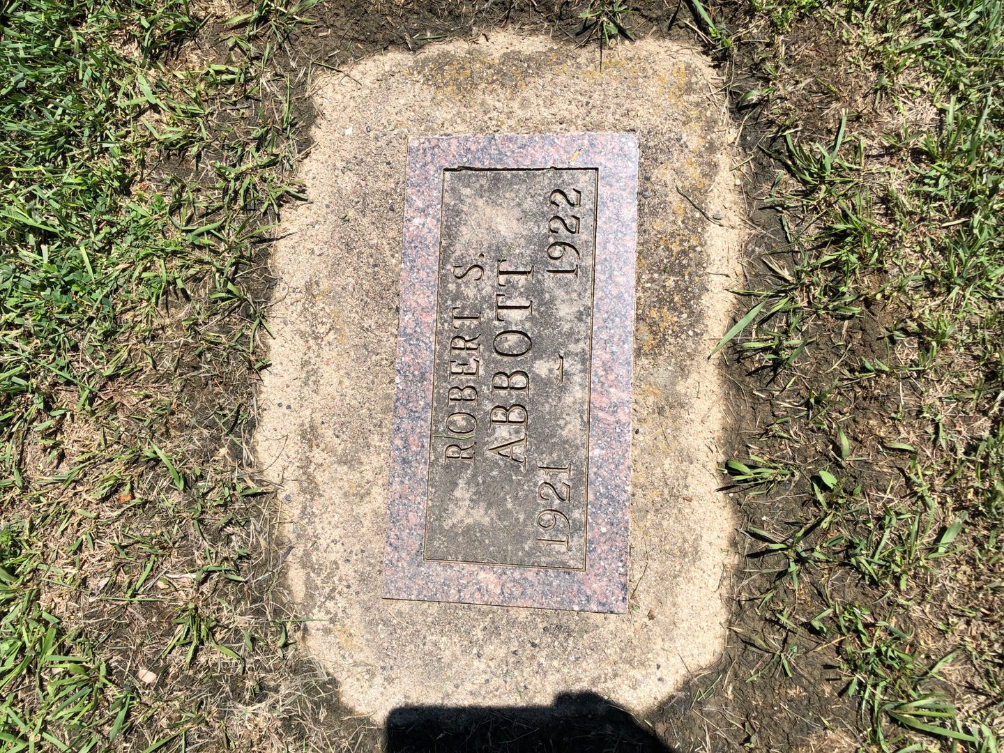 Robert S. Abbott's grave. Photo 1